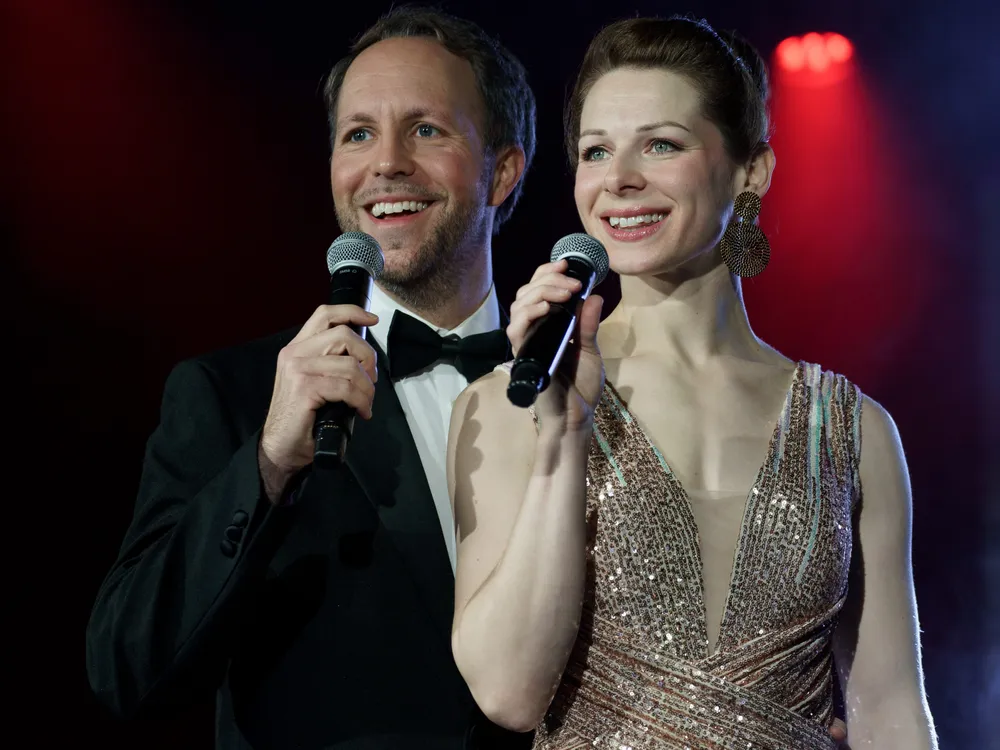 Rachel and Peter Manchester performing live